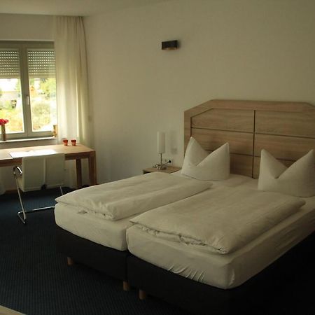 Hotel Lindenstrasse Neuenhagen bei Berlin ภายนอก รูปภาพ