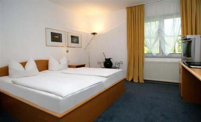 Hotel Lindenstrasse Neuenhagen bei Berlin ภายนอก รูปภาพ